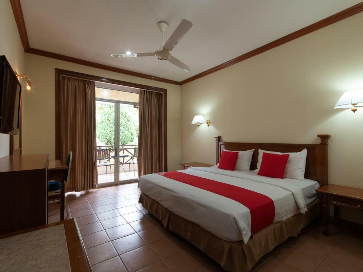 Super Oyo 89300 Zen Garden Resort Ranau Bagian luar foto
